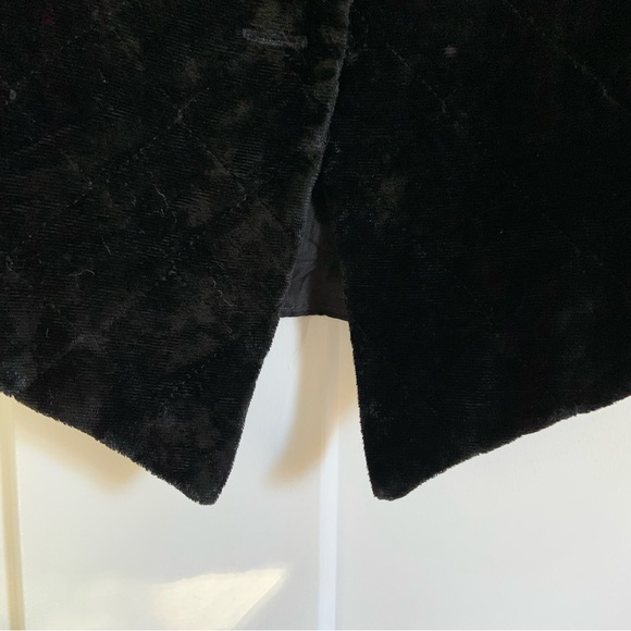 Vintage 1990s Velvet Vest Fariri by Joseph Ribkoff Size 8 - Picture 9 of 10